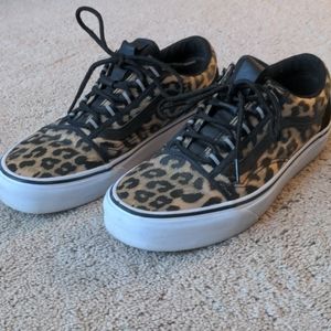 Vans leopard sneakers sz 9.5 EUC